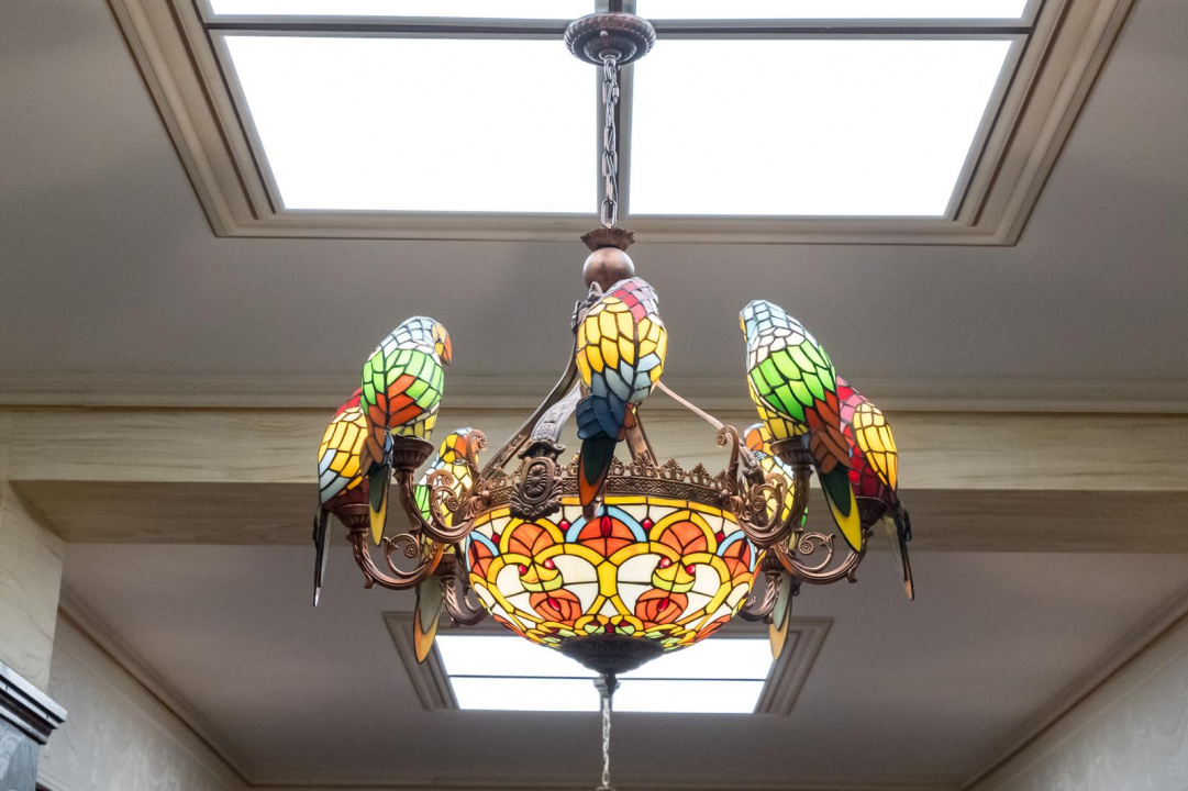 ARMENEASCA, BIROU PARTER-185 MP!