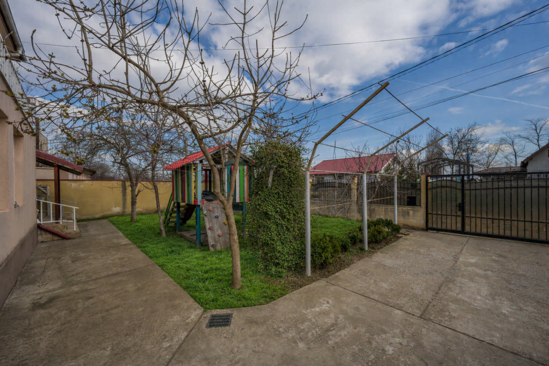 MOGOSOAIA - CENTRAL, CASA 200 MP UTILI, LOT 500 MP, LA CHEIE!