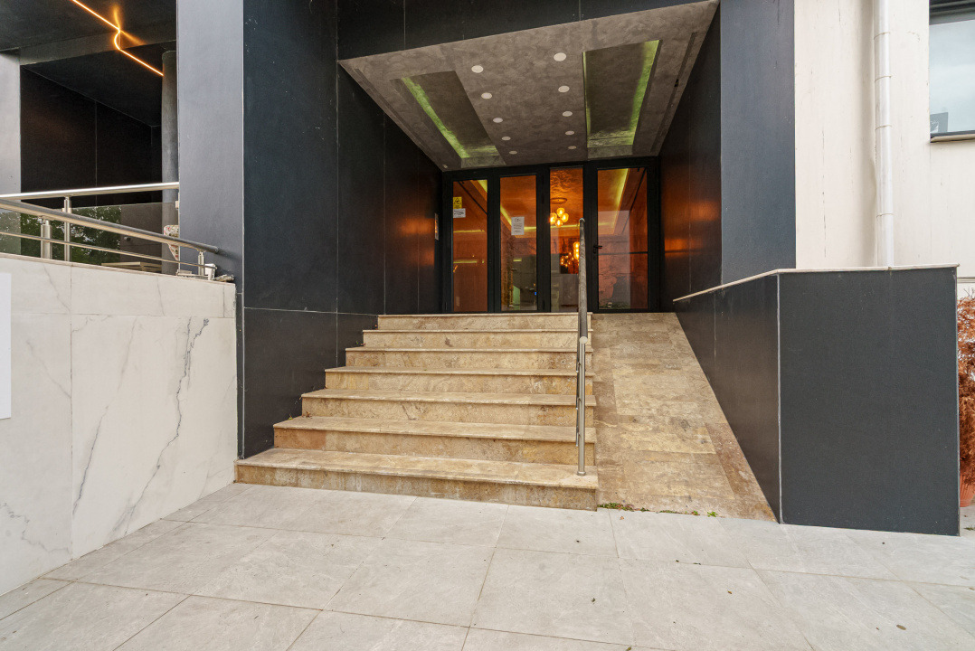 INCHIRIERE  BIROURI LUX sos NORDULUI  200-250mp+ parcare subterana inclusa