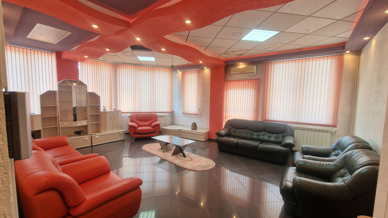 Vila individuala , B-dul Pieptanari !