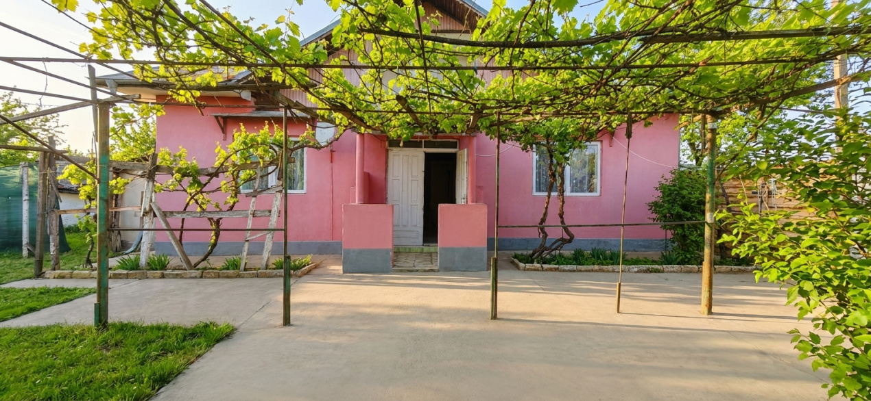 OPORTUNITATE RARA: Casa cu 500 mp Teren in Glina