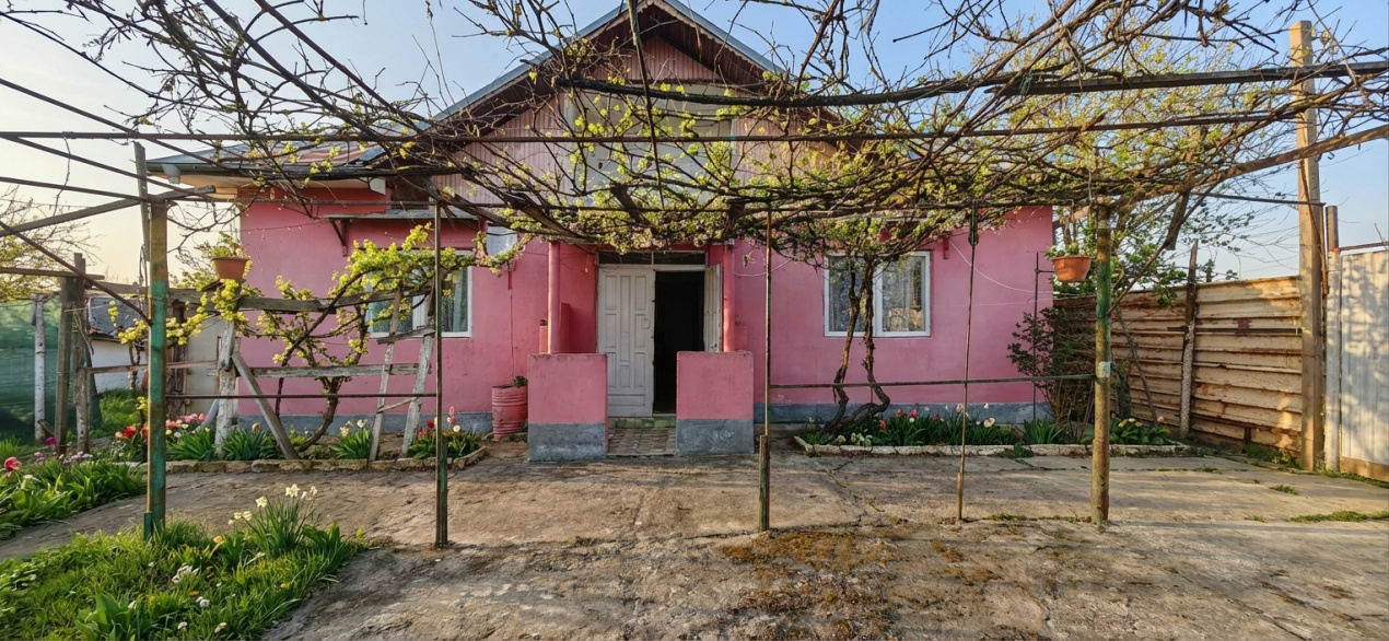 OPORTUNITATE RARA: Casa cu 500 mp Teren in Glina