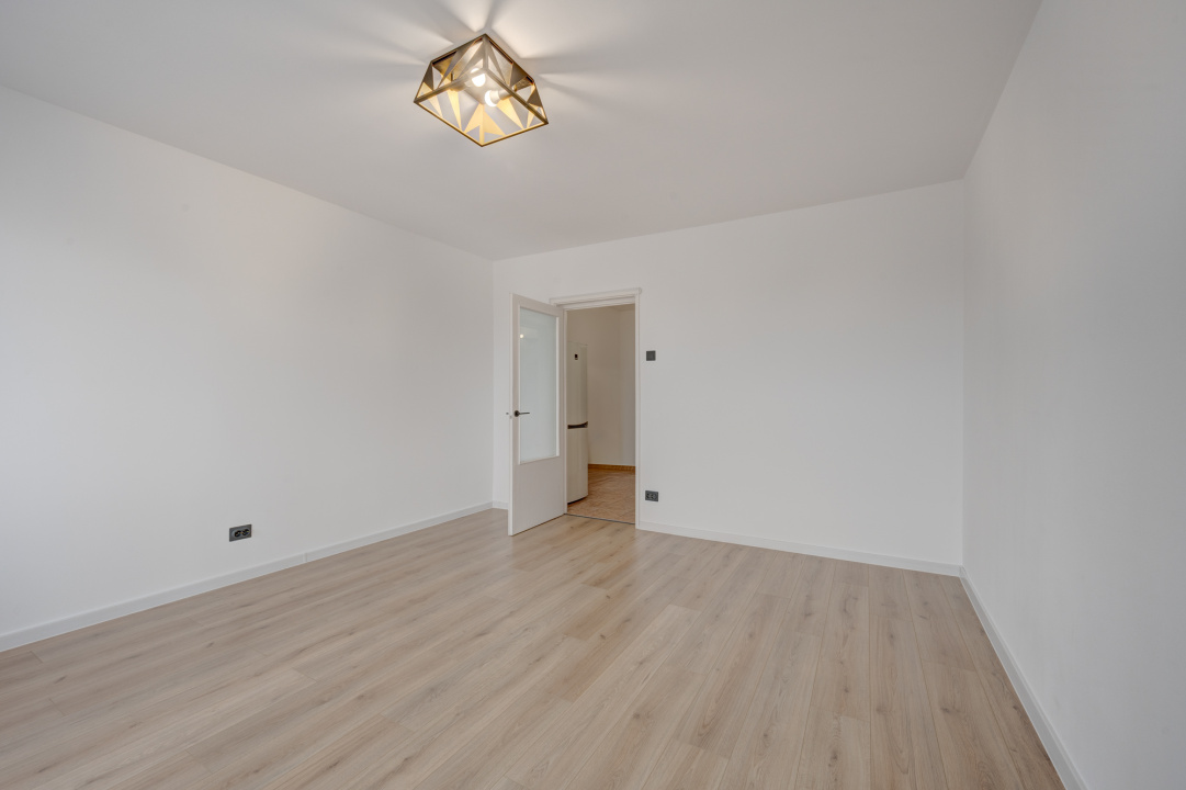 Garsoniera renovata | Costin Georgian | Posibilitate credit