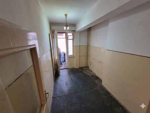 2 camere, etaj intermediar, ultracentral, ideal ce vrei...