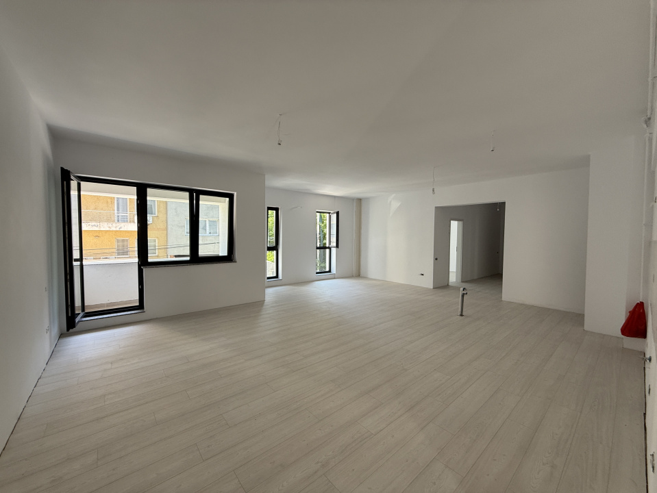 4 camere bloc nou, Zona Nerva Traian, Metrou Timpuri Noi