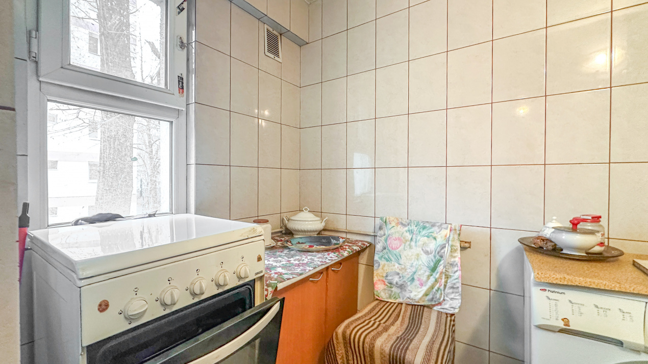 Doamna Ghica, Luntrei - garsoniera de vanzare, COMISION 0