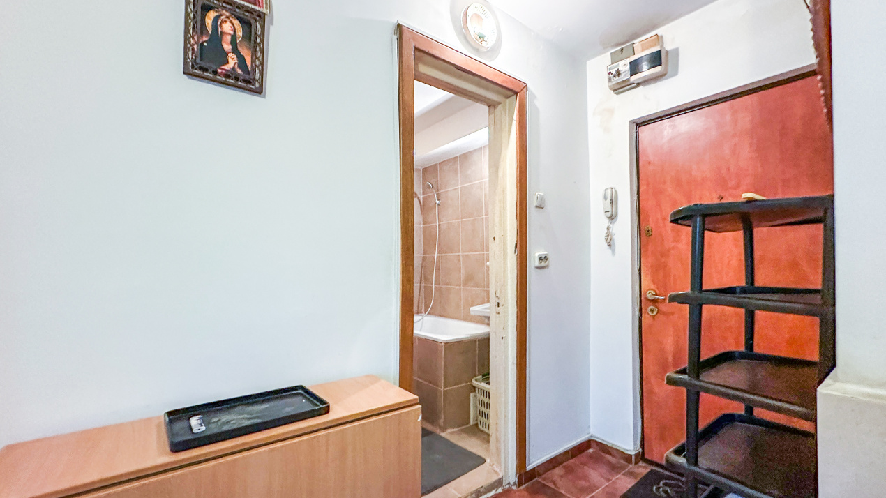 Doamna Ghica, Luntrei - garsoniera de vanzare, COMISION 0