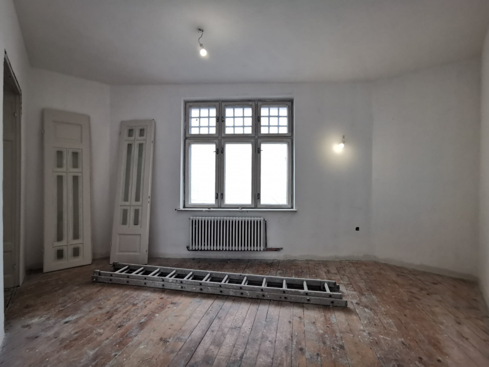 OCAZIE!1!Vila individuala, Bdul Ferdinand 400 mp,  ,200 mp curte libera proprie 