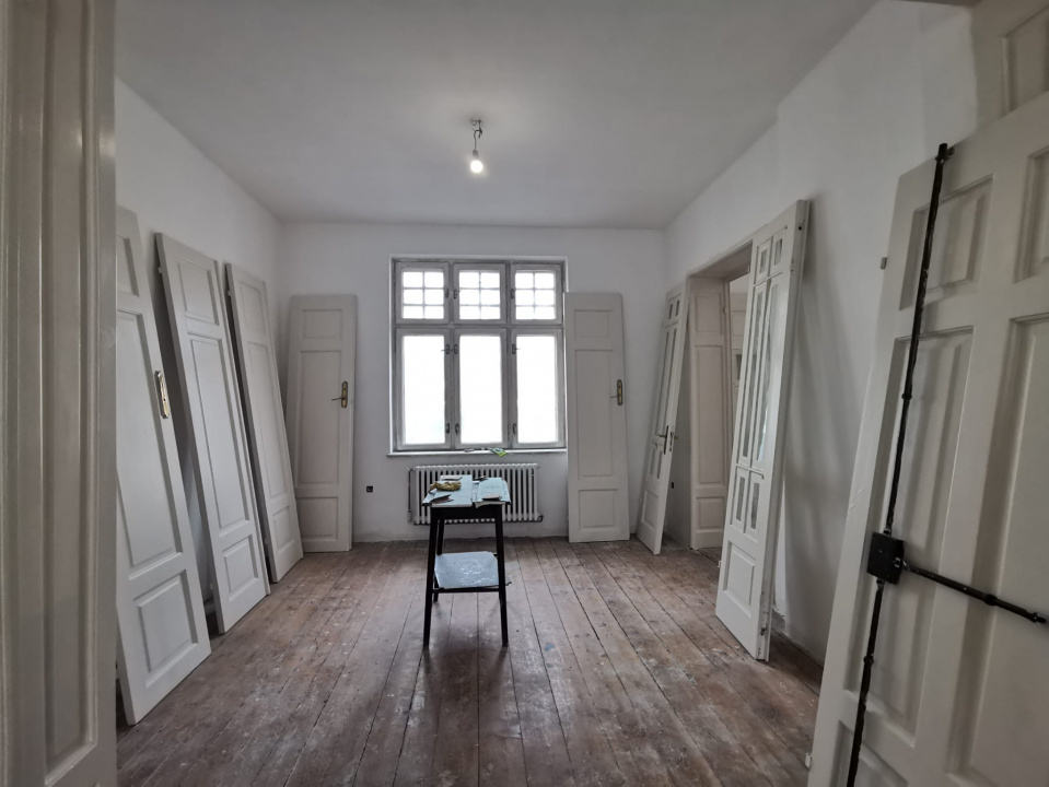 OCAZIE!1!Vila individuala, Bdul Ferdinand 400 mp,  ,200 mp curte libera proprie 