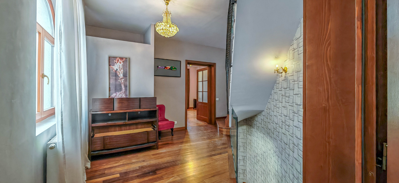 Spațiu profesional cu caracter într-o vilă individuală