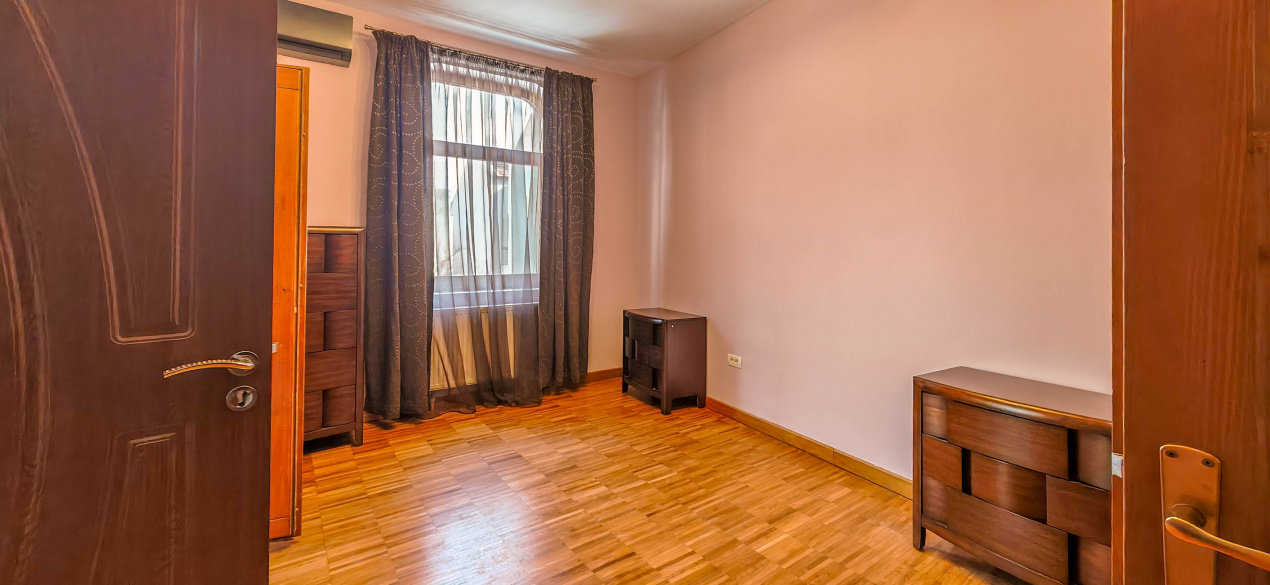 Spațiu profesional cu caracter într-o vilă individuală