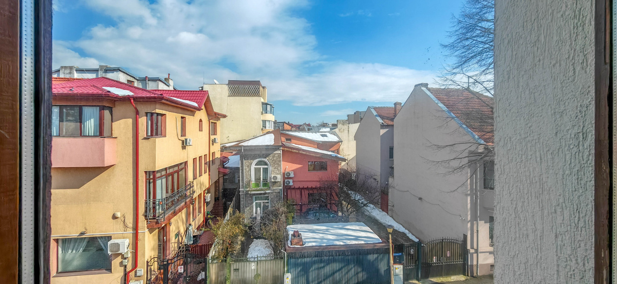 Spațiu profesional cu caracter într-o vilă individuală