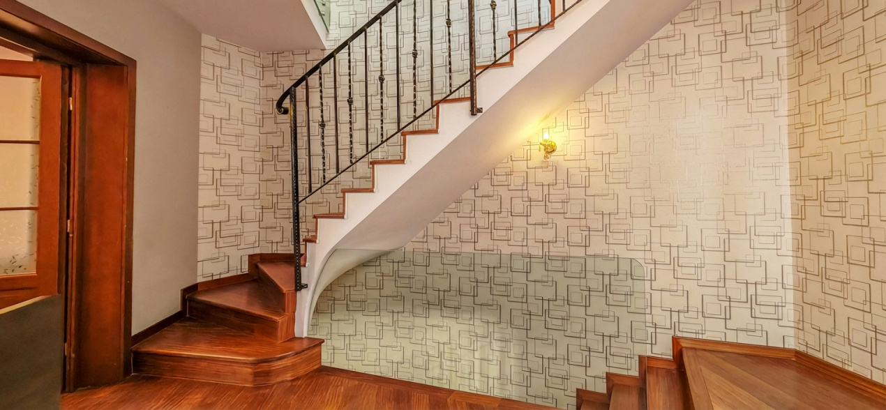 Spațiu profesional cu caracter într-o vilă individuală