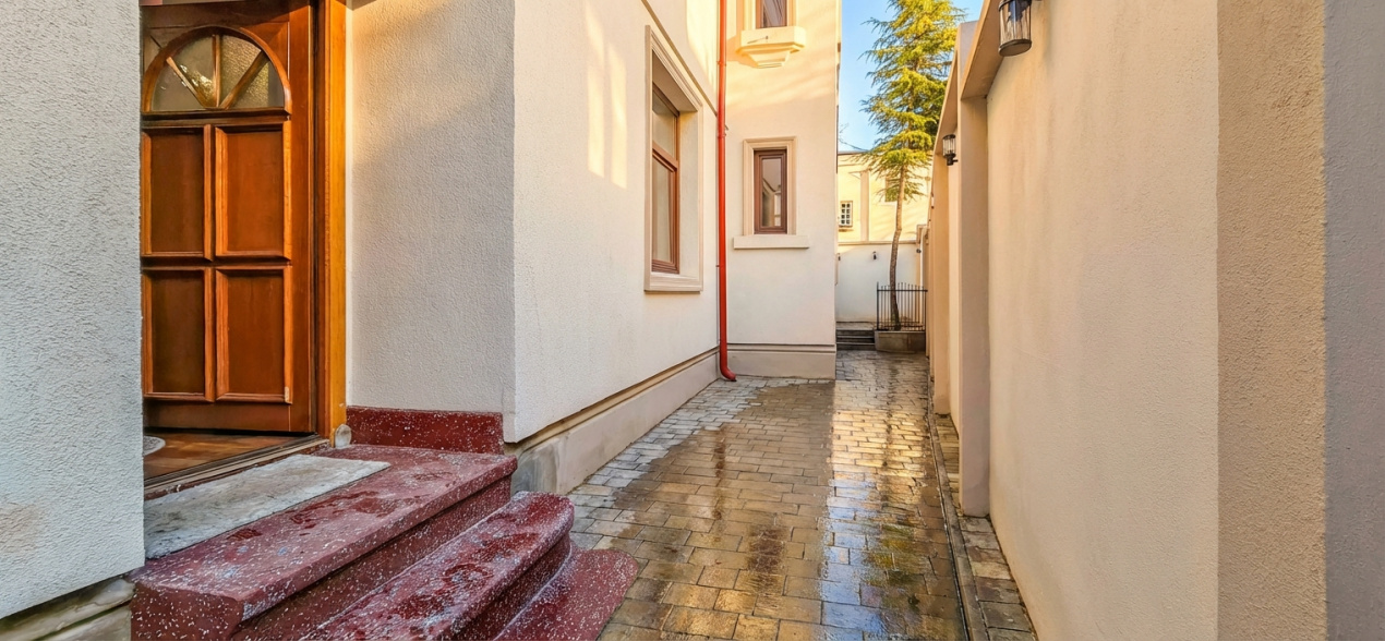 Spațiu profesional cu caracter într-o vilă individuală