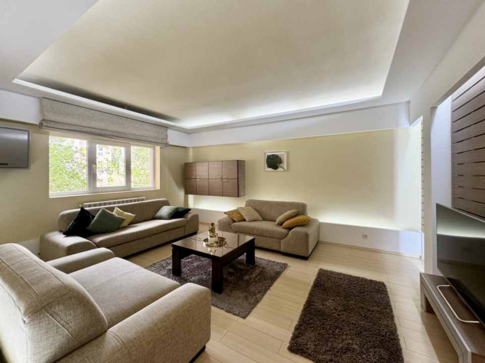 Apartament mare si spatios - Unirii - Anastasie Panu - Centrala proprie!