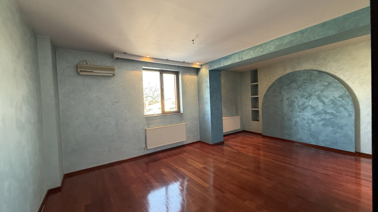 Vila premium, Eroii Revolutiei, Bulevardul Pieptanari