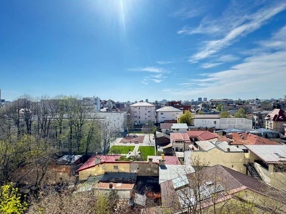 Apartament 2 camere Iancului, etaj 6/9, ideal renovare, instalații electrice noi