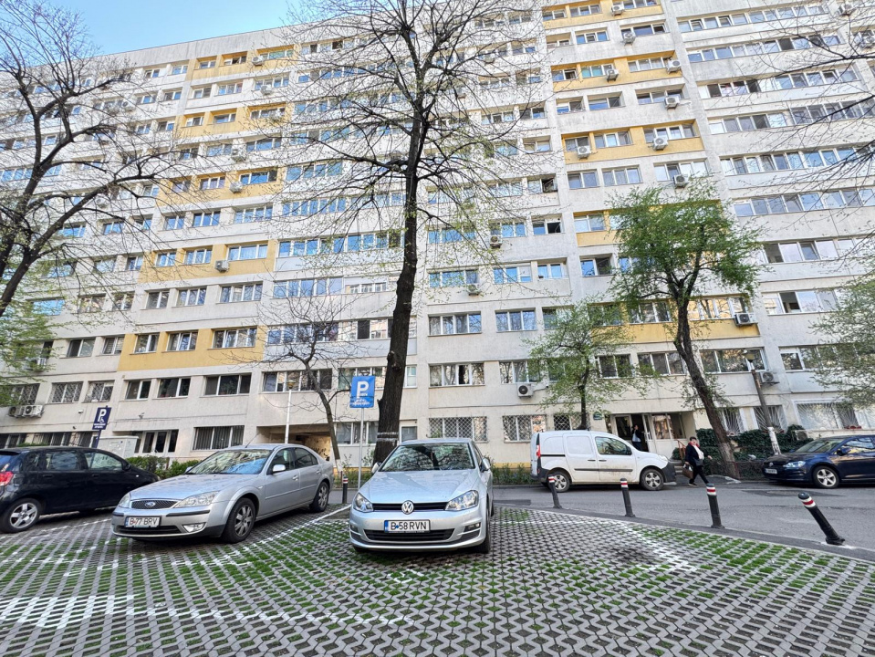 Apartament 2 camere Iancului, etaj 6/9, ideal renovare, instalații electrice noi