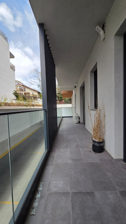 3 camere de vanzare Iancu Nicolae