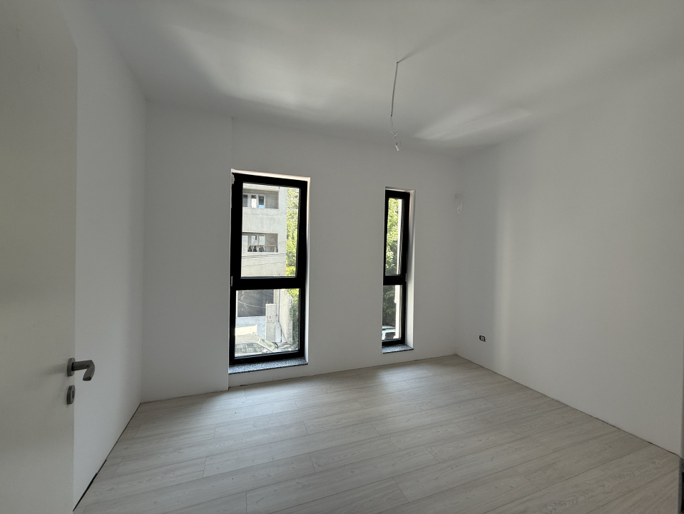 4 camere bloc nou, Zona Nerva Traian, Metrou Timpuri Noi