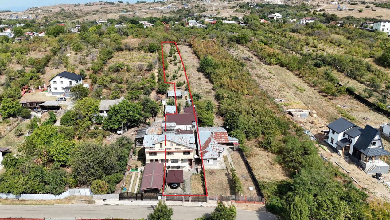 Casa | 356 mpc | Lot 1422 mp | Atelier de creatie | Locuinta/sediu | Baicoi