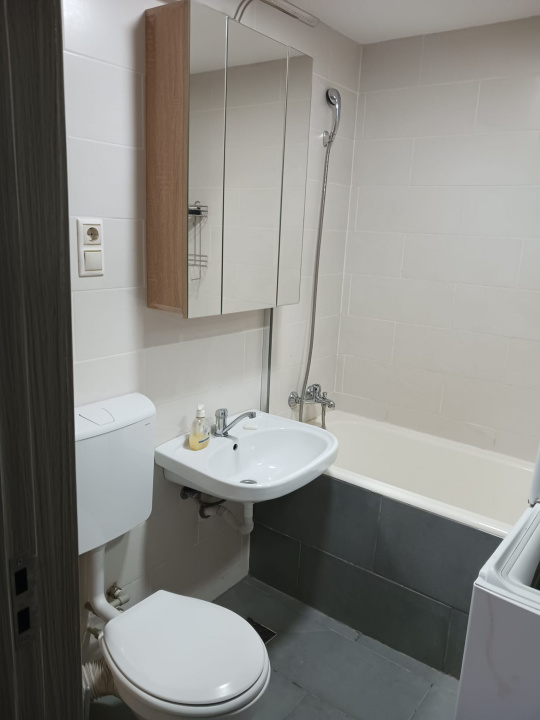 Apartament 2 camere de închiriat – Piața Sudului / Olteniței- 400 Euro