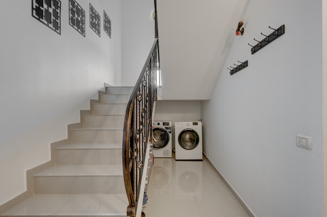 DOBROESTI – DOINEI, DUPLEX 4 CAMERE 150 MP, LIFT, PARCARE!