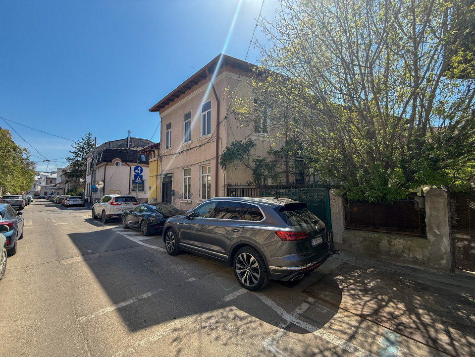 Vânzare Apartament în vila-Armeneasca