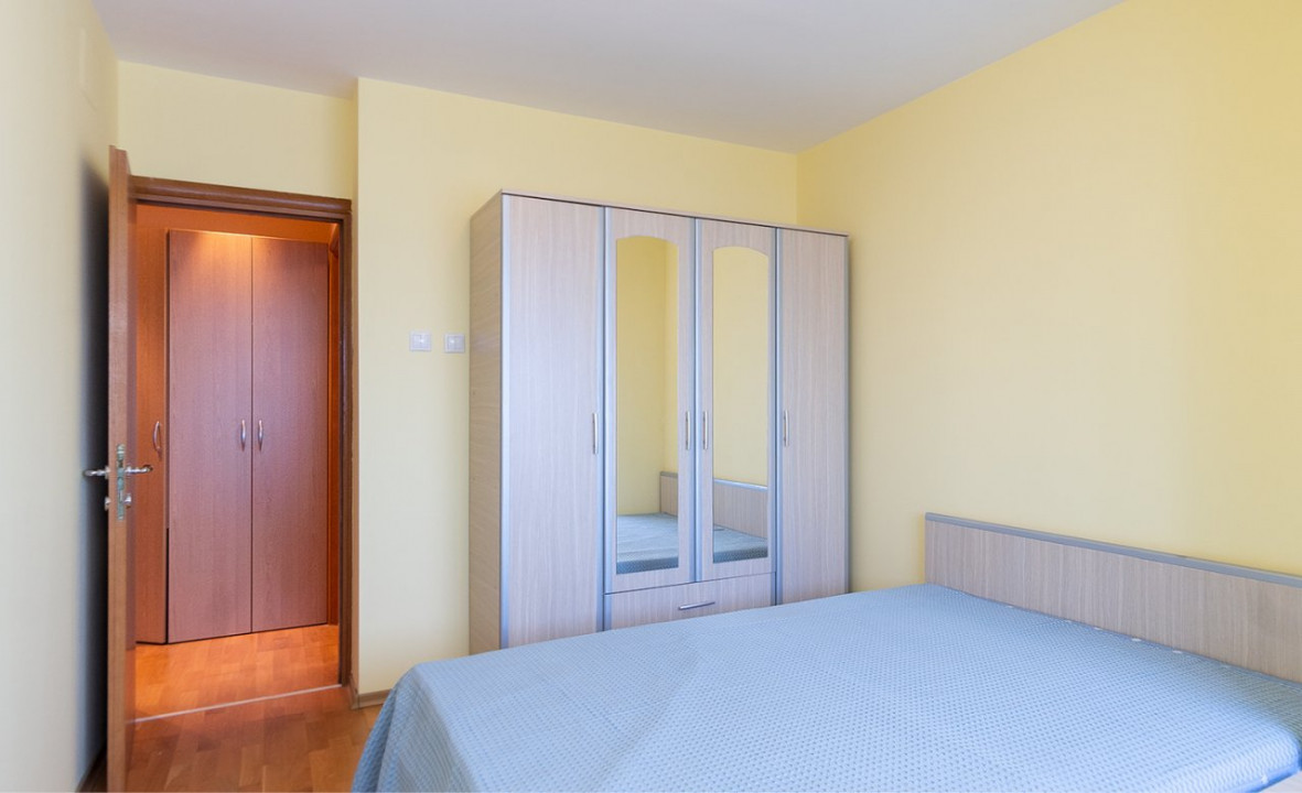 2 Camere Piata Alba Iulia  - bloc 2008