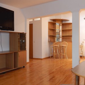  3 camere Aviatorilor la numai 650 euro/luna