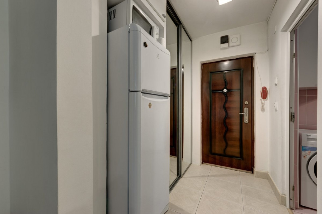 Garsoniera Renovata recent Bucur Obor Metrou 