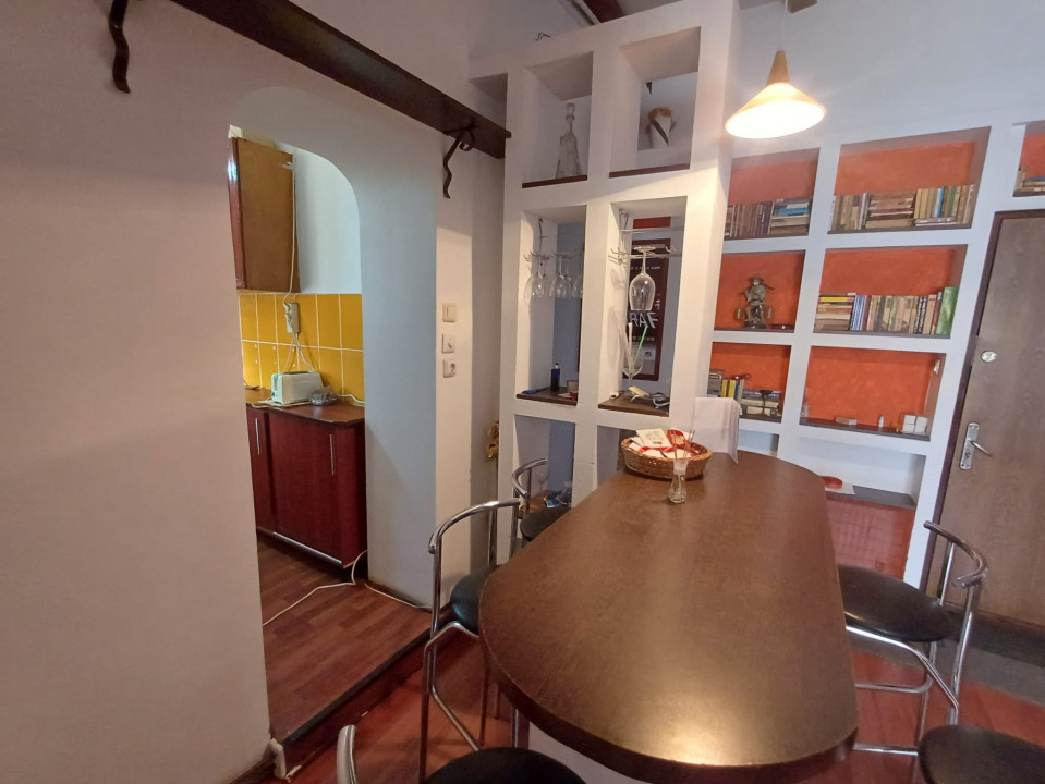 Apartament superb 3 camere in vila Piata Victoriei Piata Romana