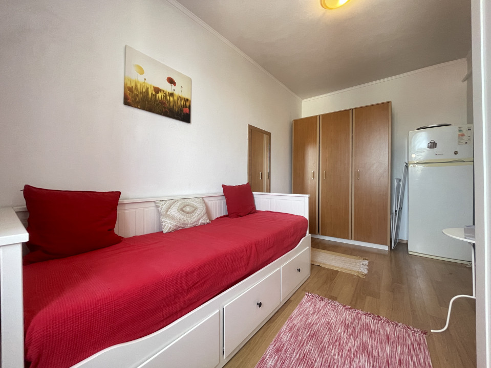 EROII REVOLUTIEI - Apartament 2 camere pentru Studenti sau Investitori