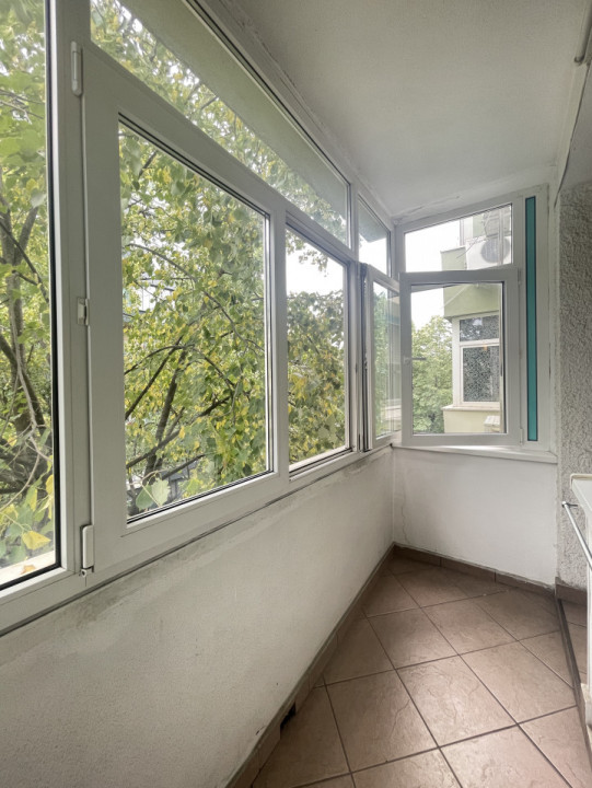 BASARAB - Titulescu | 2 camere etaj intermediar Gata de mutare