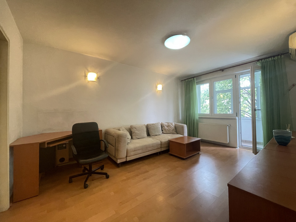 BASARAB - Titulescu | 2 camere etaj intermediar Gata de mutare