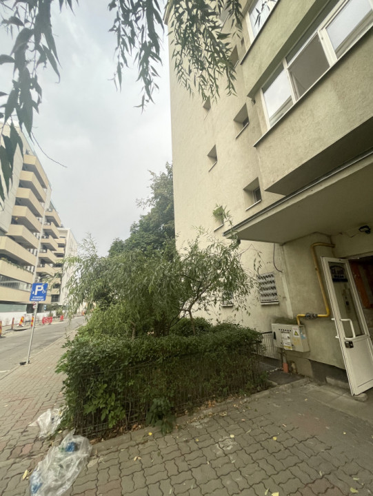 BASARAB - Titulescu | 2 camere etaj intermediar Gata de mutare