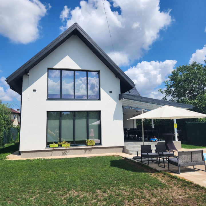 Vila individuala cu piscina Saftica 