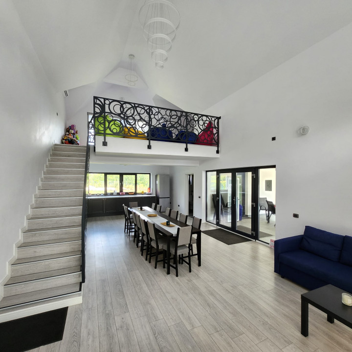 Vila individuala cu piscina Saftica 