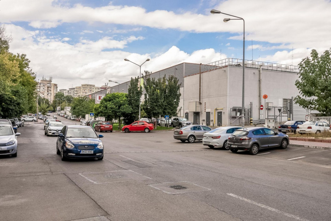 Apartament 4 Camere Mihai Bravu Dristor Kaufland str. Racari