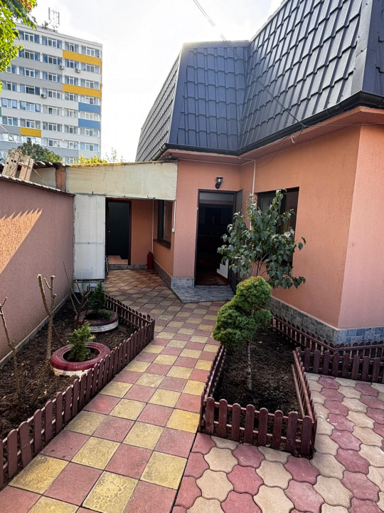 Casa singur curte Toporasi Cladova