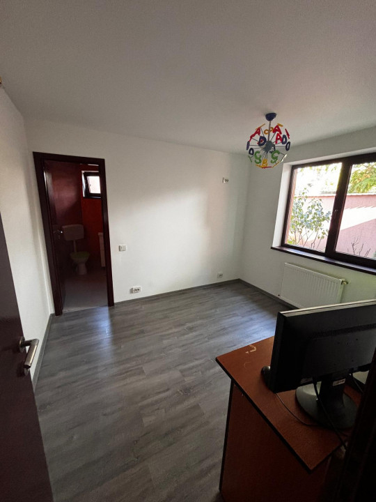 Casa singur curte Toporasi Cladova