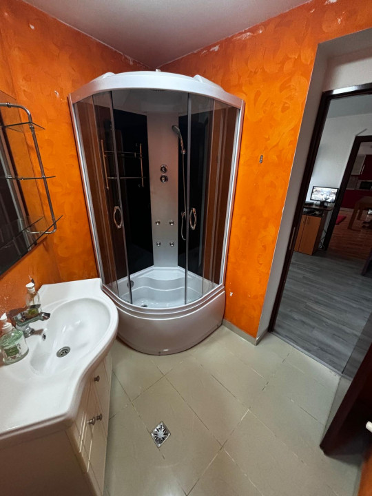 Casa singur curte Toporasi Cladova