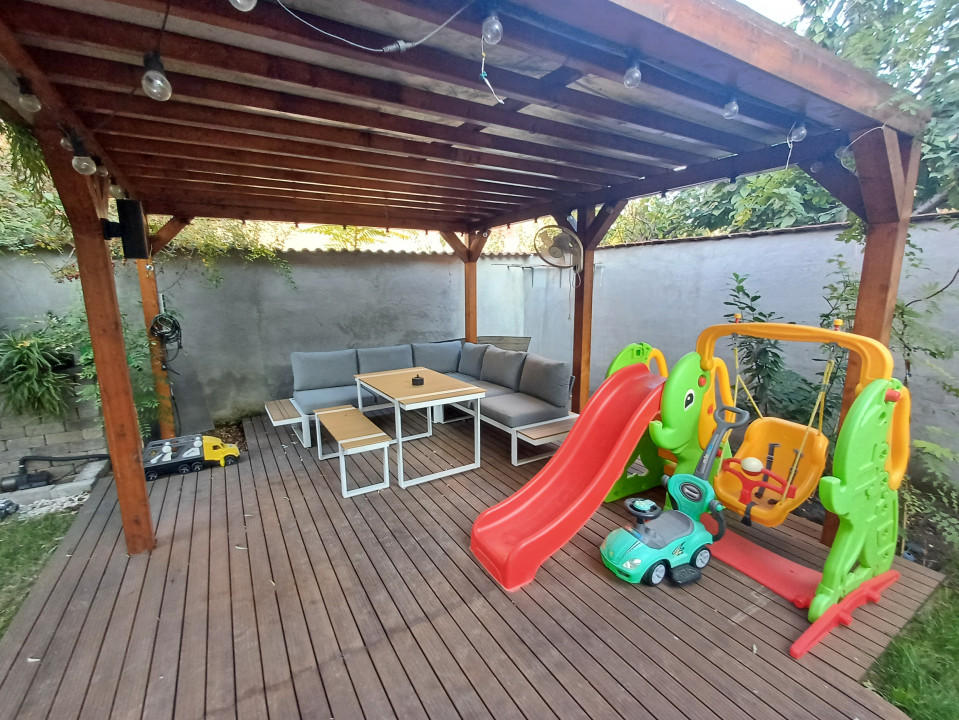 Vila superba P+1 cu teren liber 340 mp Fundeni