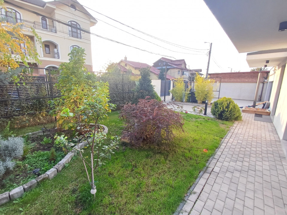 Vila superba P+1 cu teren liber 340 mp Fundeni