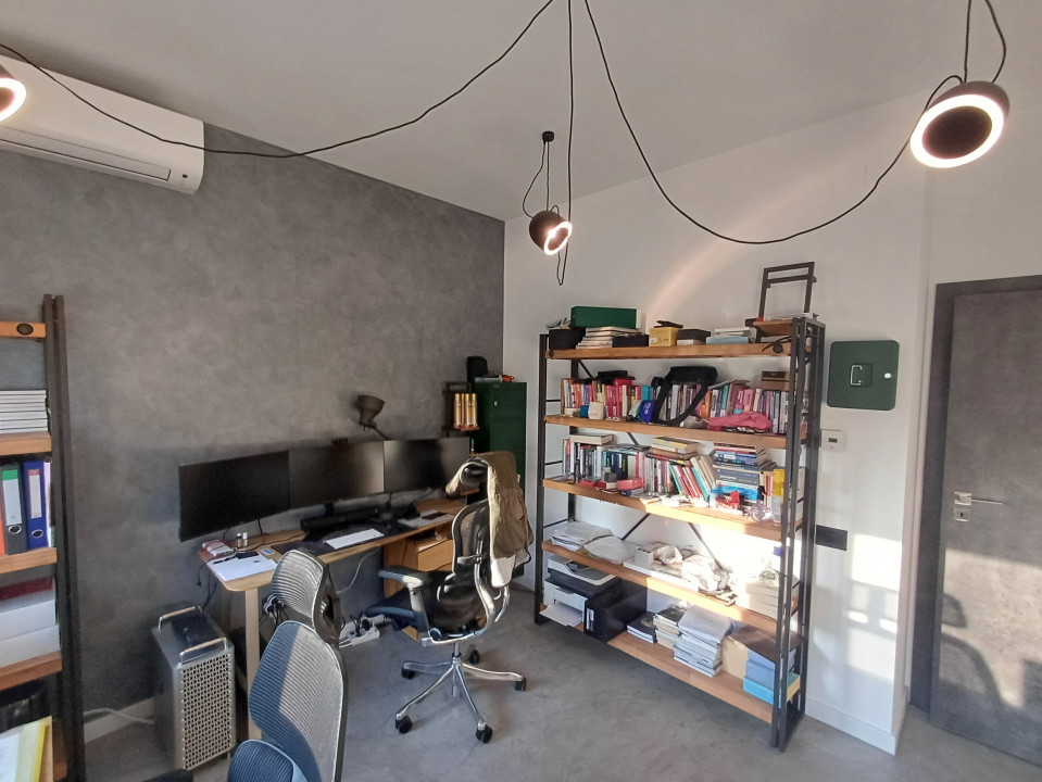 Vila superba P+1 cu teren liber 340 mp Fundeni