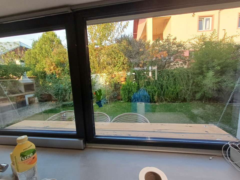 Vila superba P+1 cu teren liber 340 mp Fundeni