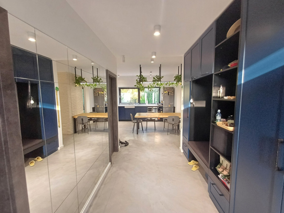 Vila superba P+1 cu teren liber 340 mp Fundeni