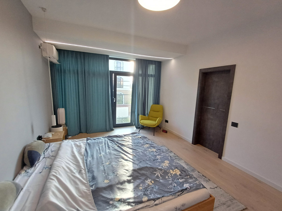 Vila superba P+1 cu teren liber 340 mp Fundeni