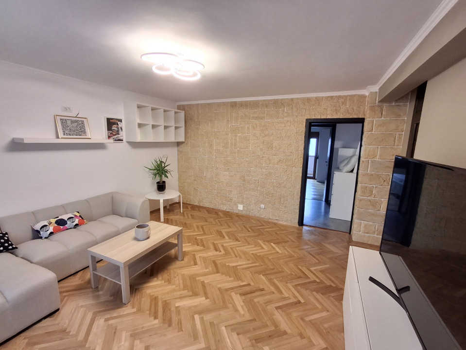 Apartament de inchiriat  2 camere Zona Decebal , Piata Muncii.