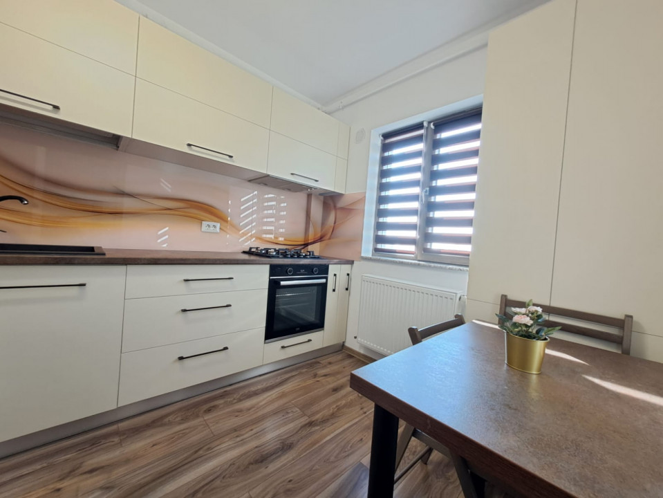 Garsoniera moderna Drumul Taberei Parc C-tin Brancusi